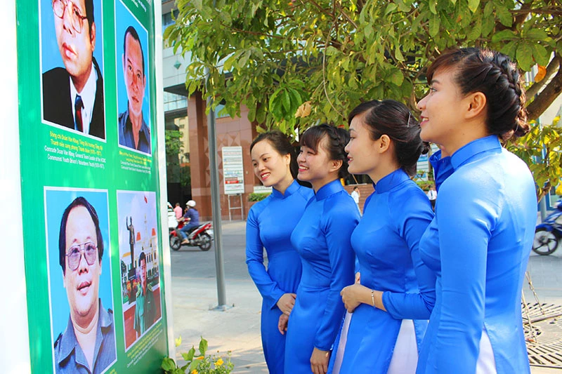 Khai mạc triển lãm ảnh về Thanh niên xung phong TP ảnh 5 Khai mạc triển lãm ảnh về Thanh niên xung phong TP ảnh 5