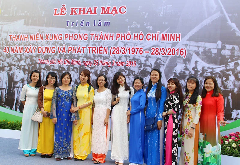 Khai mạc triển lãm ảnh về Thanh niên xung phong TP ảnh 6 Khai mạc triển lãm ảnh về Thanh niên xung phong TP ảnh 6