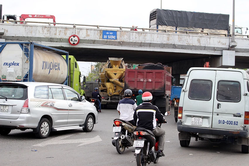 Va chạm như “cơm bữa” tại ngã tư “tử thần” An Sương ảnh 2