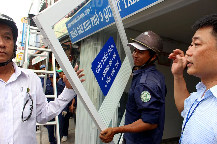 Ông Đoàn Ngọc Hải cho “cào” cả trụ sở khu phố 2 tầng ảnh 3 Ông Đoàn Ngọc Hải cho “cào” cả trụ sở khu phố 2 tầng ảnh 3