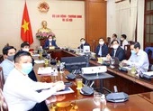 Cán bộ nhiều bộ, ngành làm tại nhà, việc vẫn thông