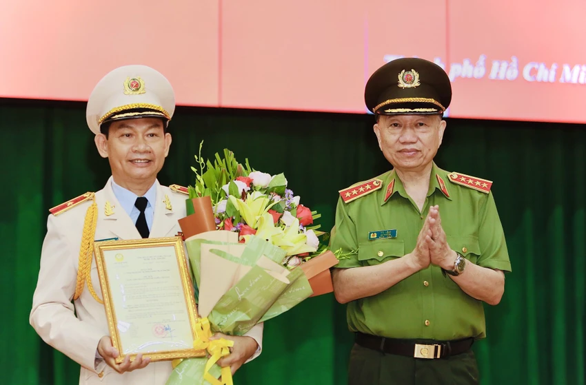 thieu-tuong-dinh-thanh-nhan