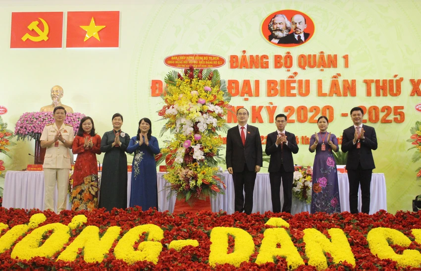 dai-hoi-dang-quan-1