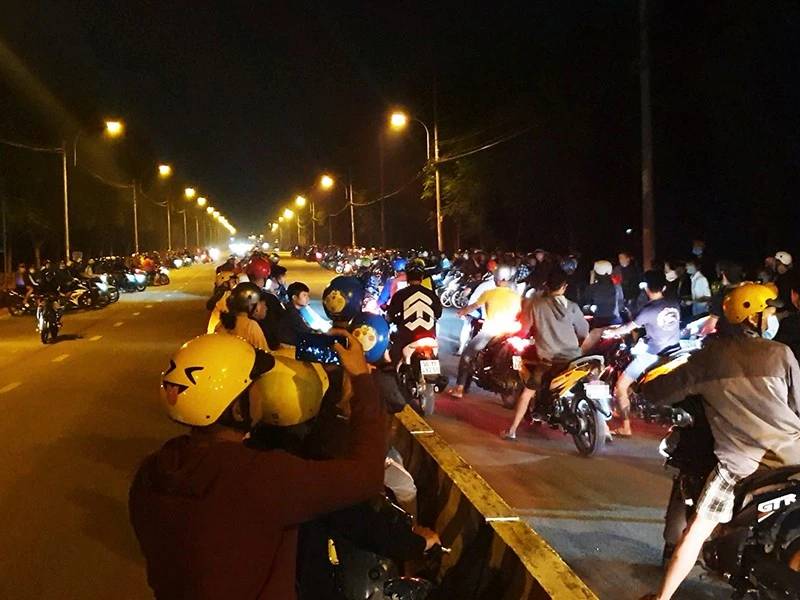 dua-xe-tpham