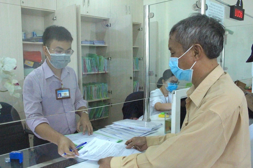 kien-nghi-tang-bien-che