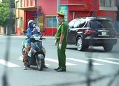 Cán bộ công chức sẽ mặc đồng phục xanh dương, có logo khi ra đường?