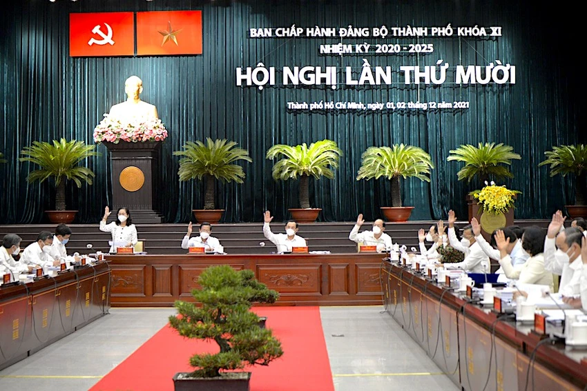 Chủ tịch TP.HCM: Năm 2022 sẽ triển khai đề án chuyển 1 số huyện thành quận ảnh 1 hoi-nghi-thanh-uy-10