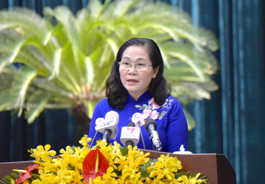 nguyen-thi-le-phat-bieu