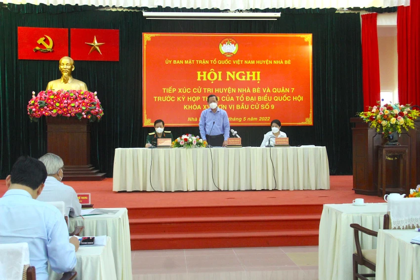 Toàn cảnh buổi tiếp xúc cử tri, sáng 14-5. Ảnh: LÊ THOA Toàn cảnh buổi tiếp xúc cử tri, sáng 14-5. Ảnh: LÊ THOA