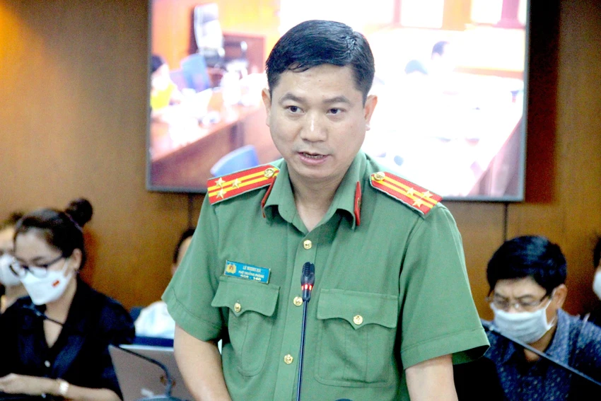 Thượng tá Lê Mạnh Hà, Phó Trưởng phòng tham mưu, thông tin tại buổi họp báo. Ảnh: LÊ THOA Thượng tá Lê Mạnh Hà, Phó Trưởng phòng tham mưu, thông tin tại buổi họp báo. Ảnh: LÊ THOA