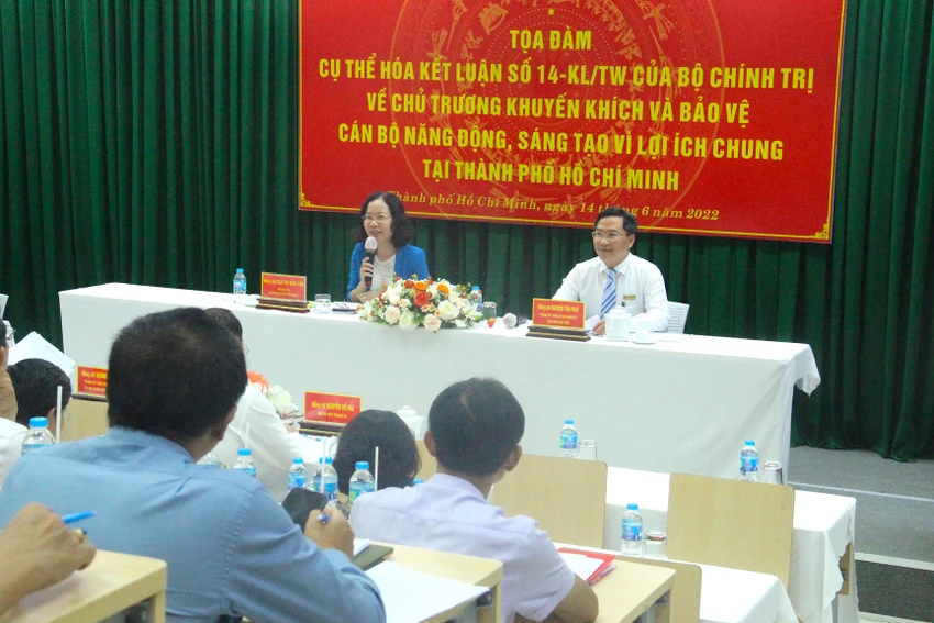 Toạ đàm do Học viện Cán bộ TP.HCM tổ chức. Ảnh: LÊ THOA Toạ đàm do Học viện Cán bộ TP.HCM tổ chức. Ảnh: LÊ THOA