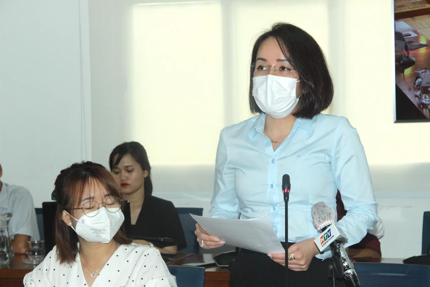 Bà Lê Thiện Quỳnh Như, Phó Chánh Văn phòng Sở Y tế TP.HCM, thông tin tại họp báo. Ảnh: LÊ THOA Bà Lê Thiện Quỳnh Như, Phó Chánh Văn phòng Sở Y tế TP.HCM, thông tin tại họp báo. Ảnh: LÊ THOA