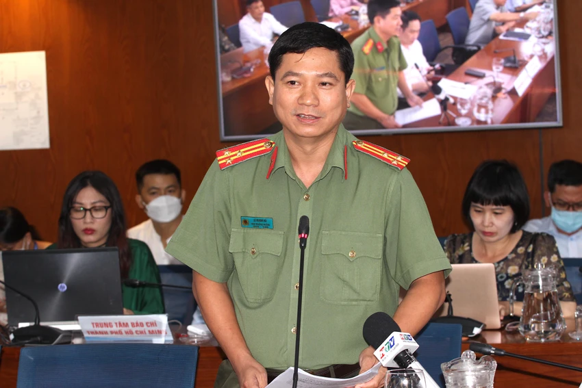 Thượng tá Lê Mạnh Hà, Phó trưởng phòng Tham mưu (PV01) Công an TP.HCM. Ảnh: NGUYỄN NHÂN Thượng tá Lê Mạnh Hà, Phó trưởng phòng Tham mưu (PV01) Công an TP.HCM. Ảnh: NGUYỄN NHÂN