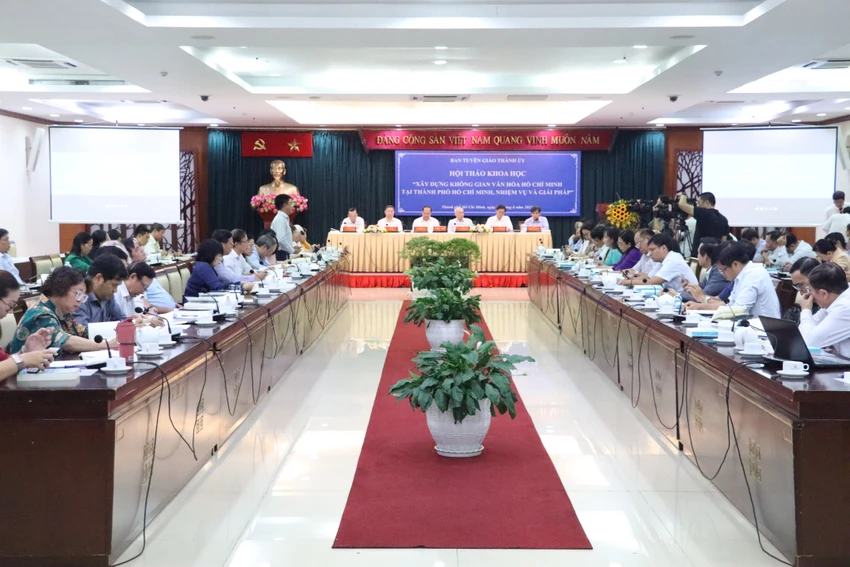 Toàn cảnh hội thảo. Ảnh: VĂN HÀ Toàn cảnh hội thảo. Ảnh: VĂN HÀ