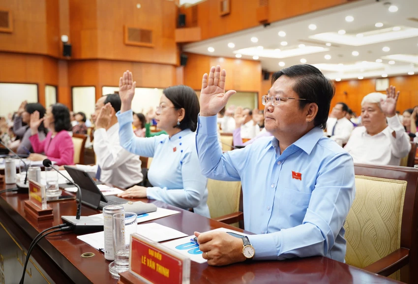 Xã trên 100.000 dân ở TP.HCM được tăng thêm 7 cán bộ, từ ngày 1-4-tang-them-can-bo-tp.hcm