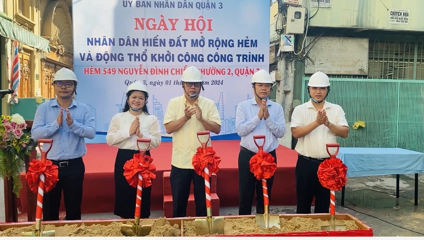 Người dân quận 3 hiến đất, mở rộng đồng loạt 20 tuyến hẻm-mo-rong-hem-2.jpg