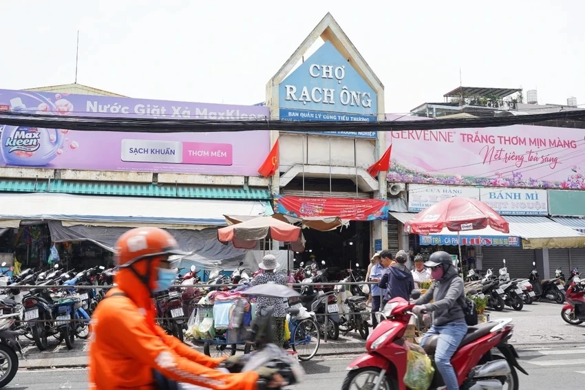 TP.HCM không thu phí chuyển đổi giấy tờ do sắp xếp đơn vị hành chính-sap-nhap-phuong.jpg