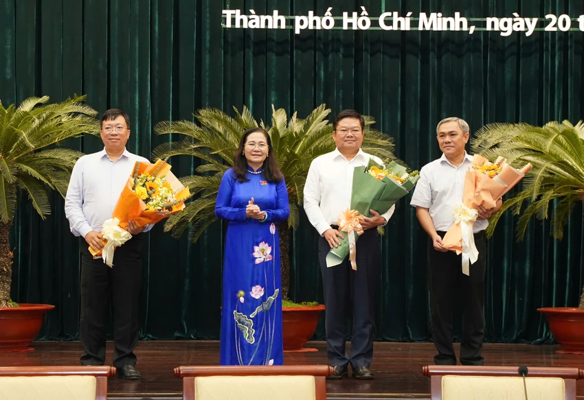uy-vien-ubnd-tp.hcm-2.jpg
