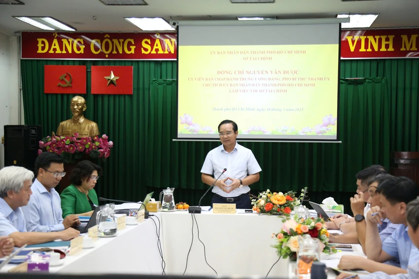 Chủ tịch TP.HCM: Phải tiếp dân, doanh nghiệp với tinh thần 'vui lòng khách đến, vừa lòng khách đi'-chu-tich-tp.hcm-1.jpg