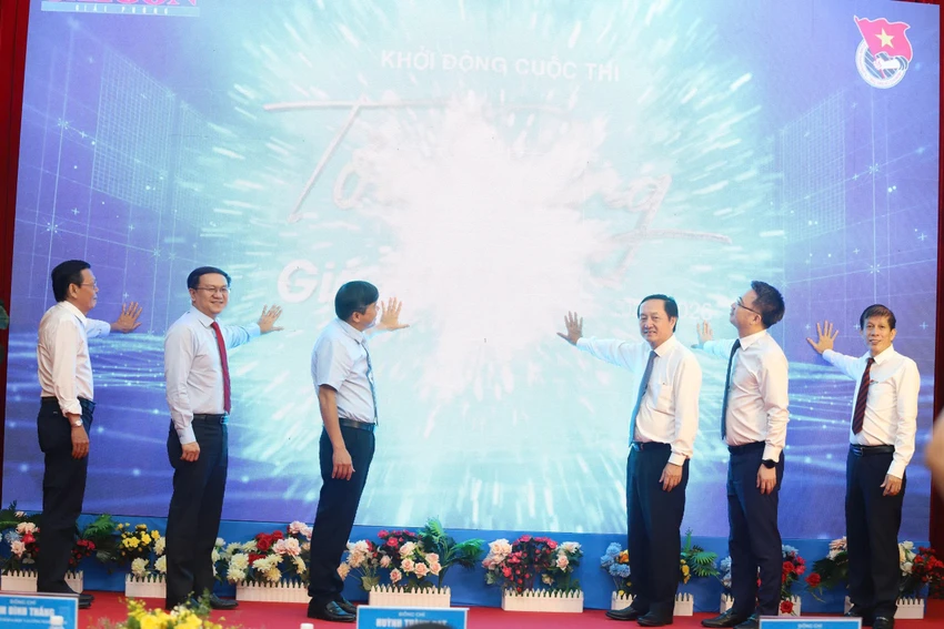 nguoi-phi-cong-khong-co-quan-phuc-1.jpg