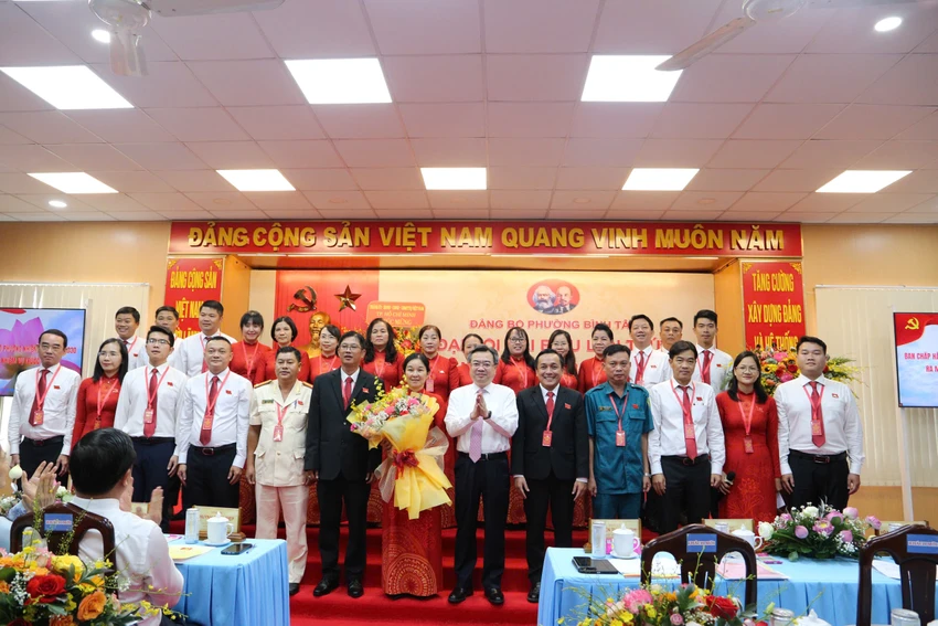 phuong-binh-tan-6.jpg