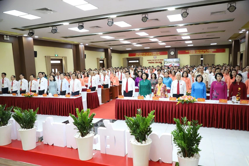 chu-tich-nguyen-van-duoc-phuong-tan-dinh-3.jpg