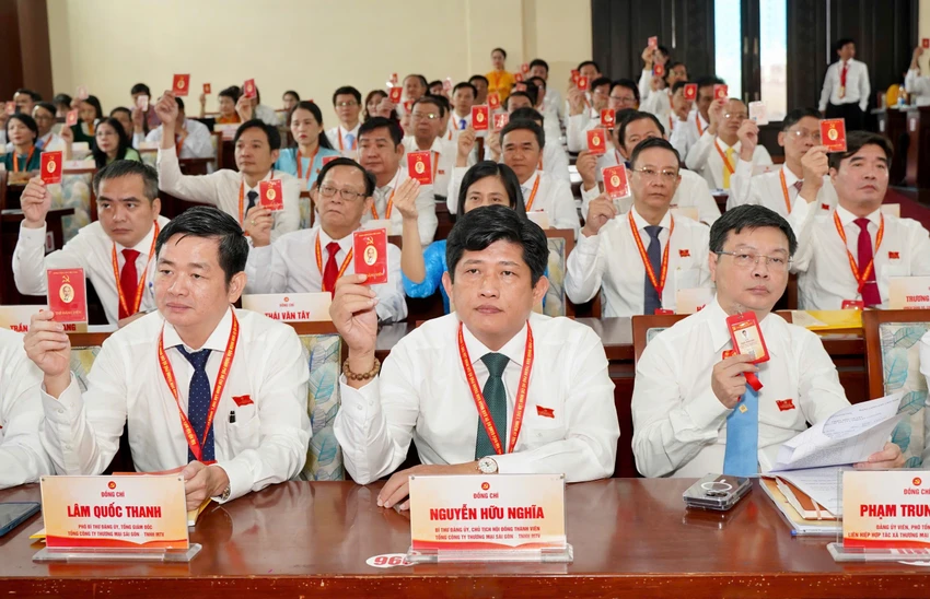 dang-bo-ubnd-tp.hcm-13.jpg