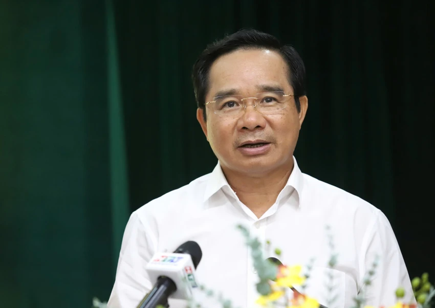 phuong-sai-gon-tem.jpg
