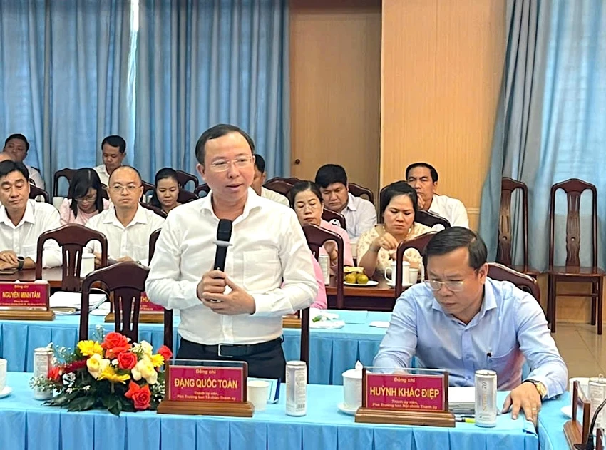 phuong-binh-tan-2.jpg