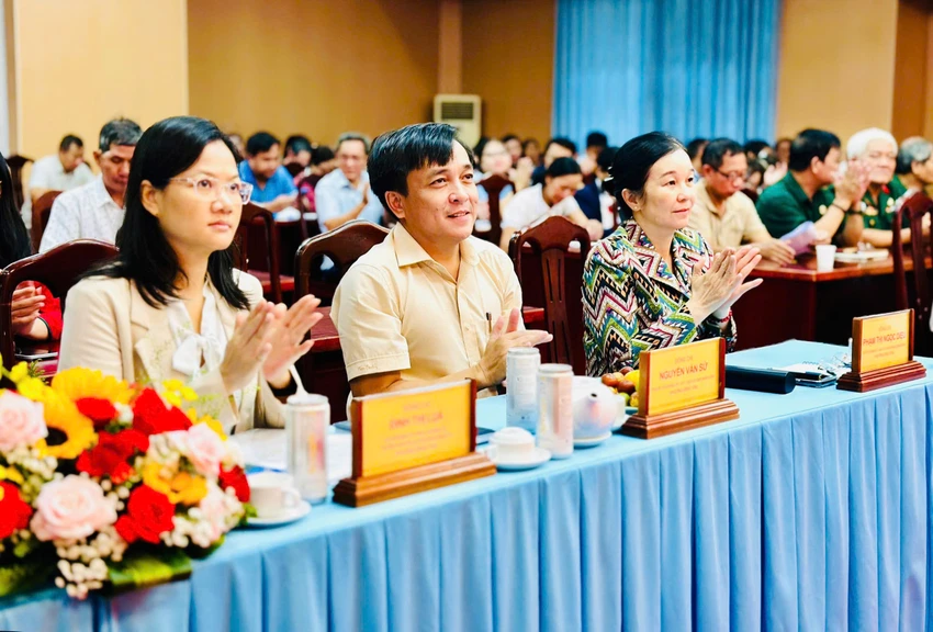 phuong-binh-tan-4.jpg
