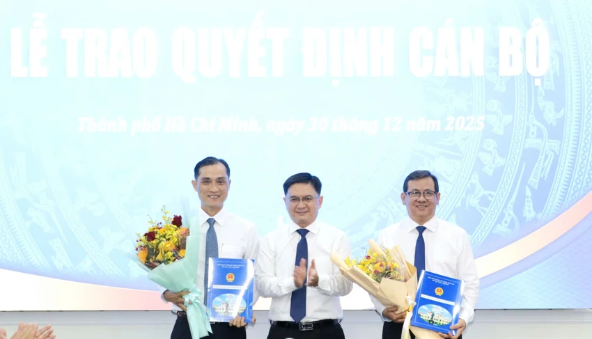 trung-tam-phuc-vu-hanh-chinh-cong-tp.hcm-2.jpg