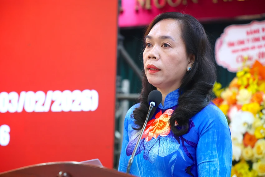 dang-uy-ubnd-tp.hcm-huy-hieu-dang-1.JPG