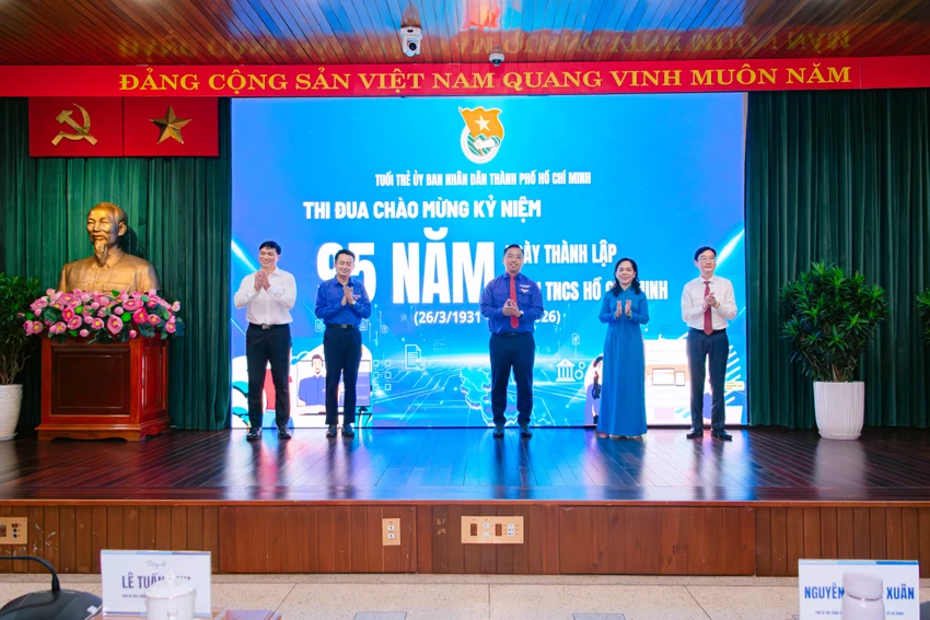 doan-ubnd-tp.hcm-1.jpg