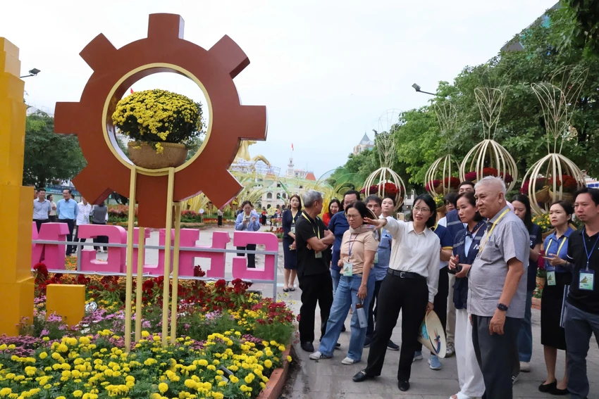 duong-hoa-nguyen-hue-1.jpg