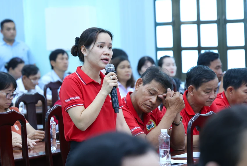 chu-tich-quoc-hoi-nong-dan-3.JPG
