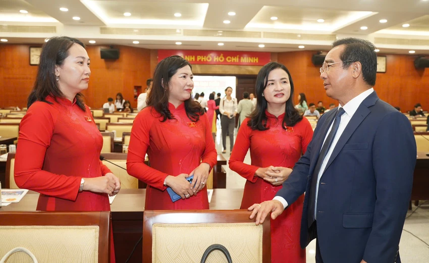 Thủ tướng phê chuẩn kết quả bầu chủ tịch và 7 phó chủ tịch UBND TP.HCM