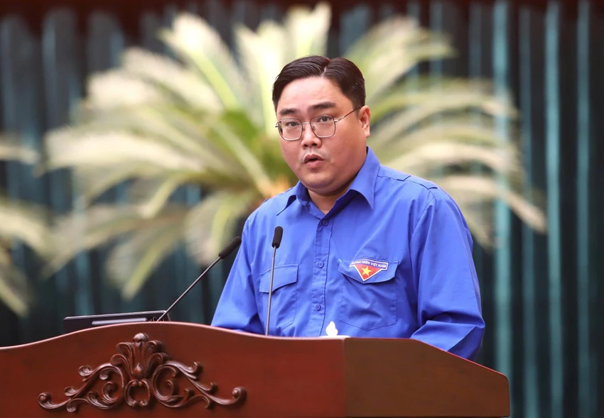 bi-thu-tran-luu-quang-2.jpg