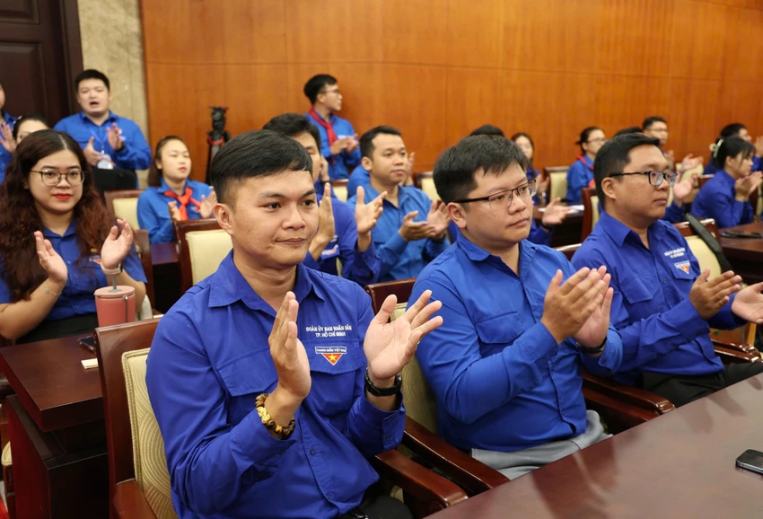 bi-thu-tran-luu-quang-4.jpg