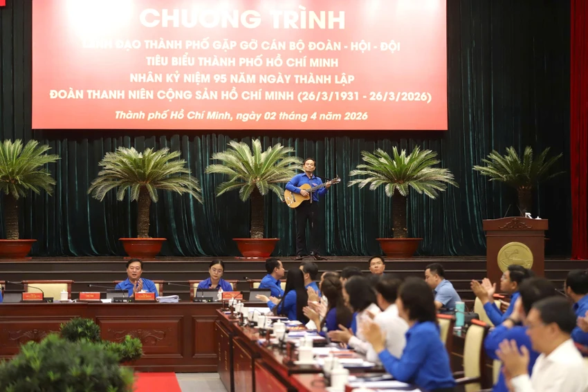 bi-thu-tran-luu-quang-7.jpg