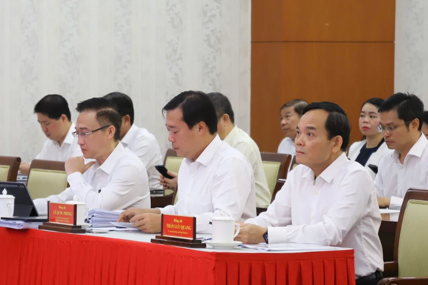 HOI-NGHI-QUAN-TRIET-thoa.jpg