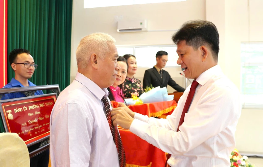 huy-hieu-dang-3.jpg