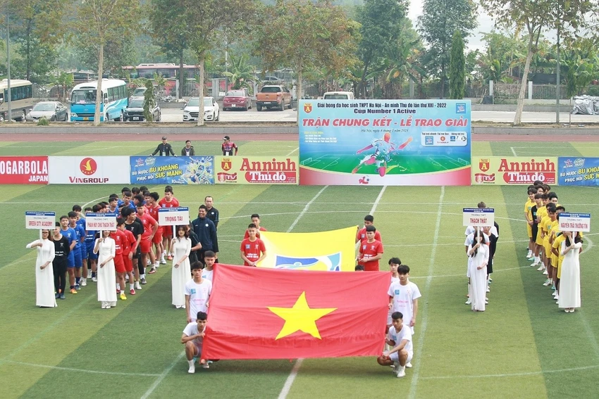 Chung kết giải bóng đá THPT Hà Nội - An ninh Thủ đô lần XXI năm 2022 diễn ra vào ngày 08-01 Chung kết giải bóng đá THPT Hà Nội - An ninh Thủ đô lần XXI năm 2022 diễn ra vào ngày 08-01