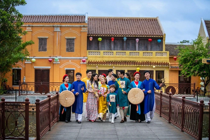 VinWonders Nam Hội An luôn là lựa chọn du lịch hàng đầu mỗi dịp Tết đến xuân về. VinWonders Nam Hội An luôn là lựa chọn du lịch hàng đầu mỗi dịp Tết đến xuân về.