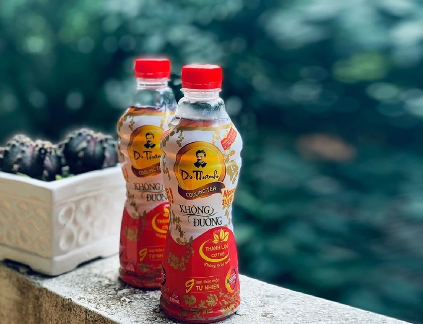 Những thức uống có nguồn gốc tự nhiên, tốt cho sức khỏe như Trà Thanh Nhiệt Dr Thanh đang được hàng triệu người tiêu dùng ưu tiên lựa chọn sử dụng mỗi ngày. Những thức uống có nguồn gốc tự nhiên, tốt cho sức khỏe như Trà Thanh Nhiệt Dr Thanh đang được hàng triệu người tiêu dùng ưu tiên lựa chọn sử dụng mỗi ngày.
