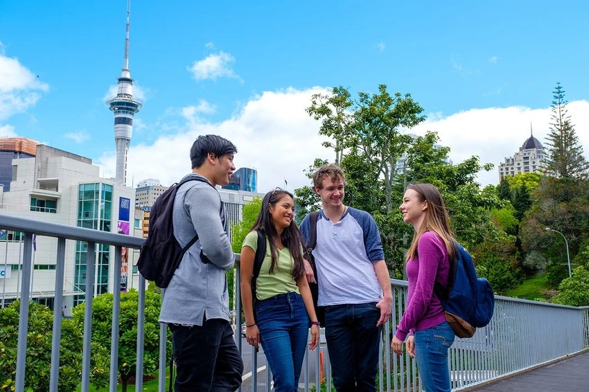 Sinh viên NCUK tại Auckland University of Technology New Zealand Sinh viên NCUK tại Auckland University of Technology New Zealand