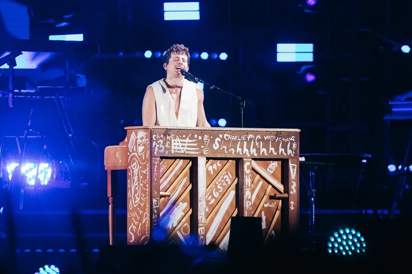 Charlie Puth thăng hoa trên sân khấu đại nhạc hội 8Wonder Charlie Puth thăng hoa trên sân khấu đại nhạc hội 8Wonder