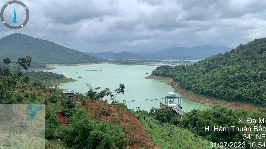 Hồ thủy điện Hàm Thuận phát huy vai trò cắt lũ, đảm bảo an toàn cho hạ du Hồ thủy điện Hàm Thuận phát huy vai trò cắt lũ, đảm bảo an toàn cho hạ du