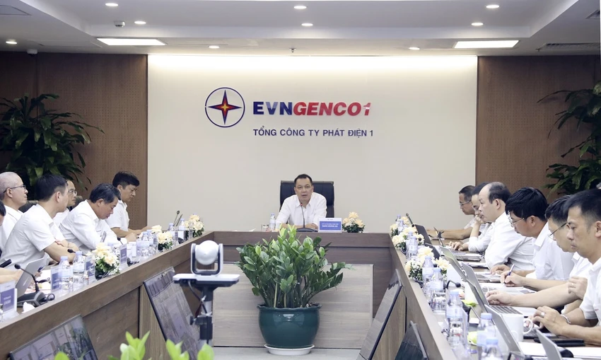 Ông Đặng Hoàng An, Chủ tịch HĐTV EVN dự hội nghị sơ kết công tác sản xuất kinh doanh 8 tháng và triển khai nhiệm vụ 4 tháng cuối năm 2023 của EVNGENCO1, ngày 11-9