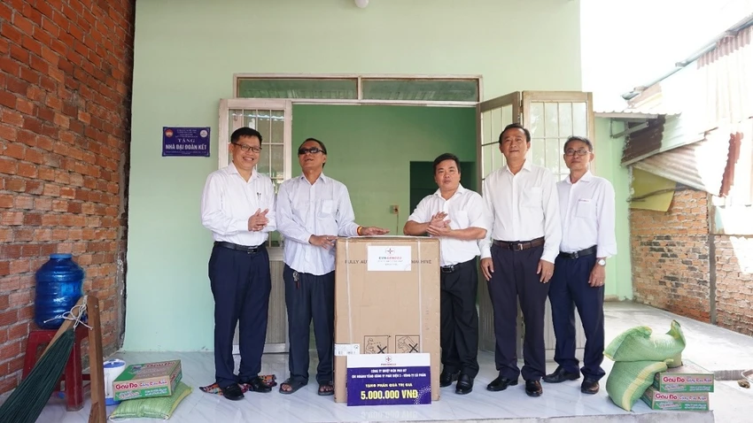 Genco3-trao-nha-dai-doan-ket4.jpg