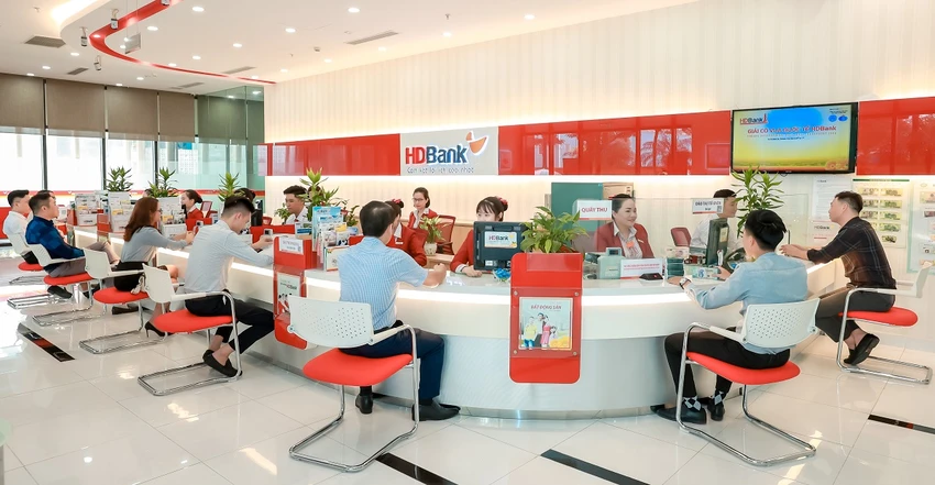 Tăng đóng góp cho ngân sách nhà nước ở Top đầu, HDBank tiếp tục được vinh danh